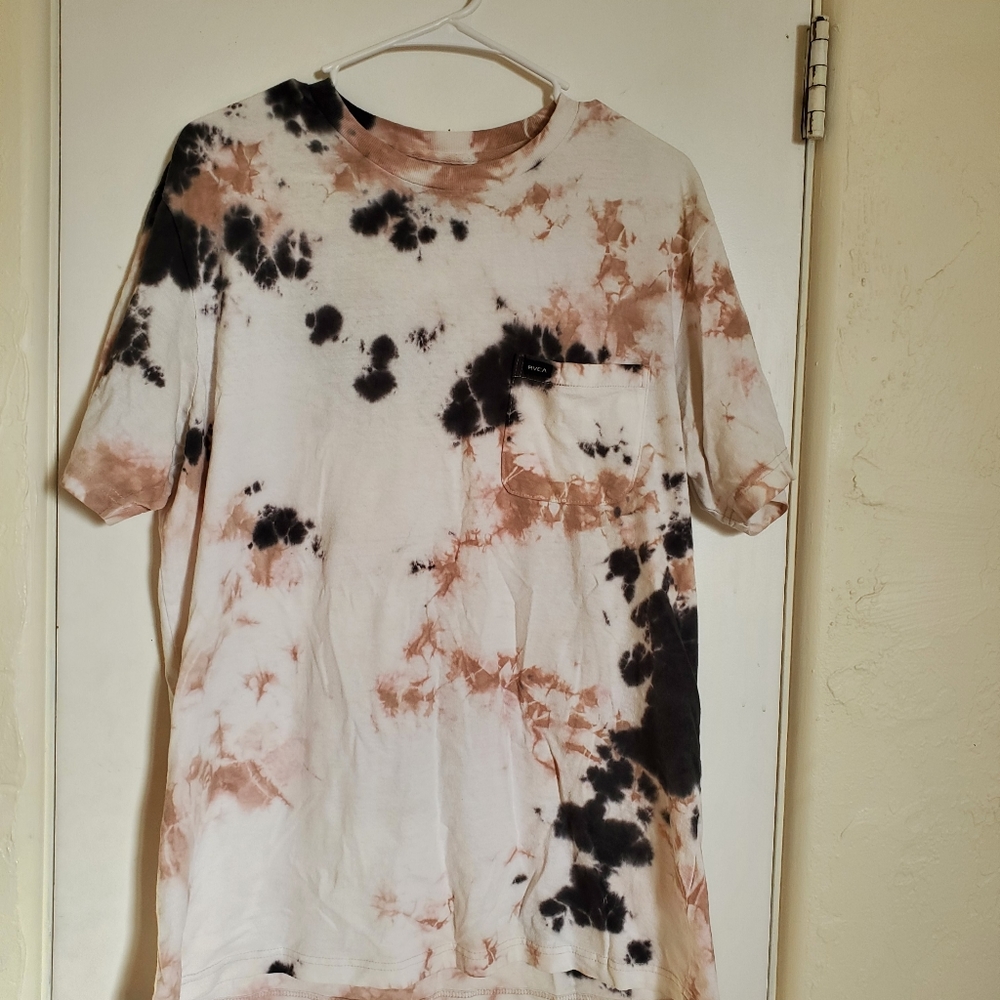 Tie dye pink and black shirt